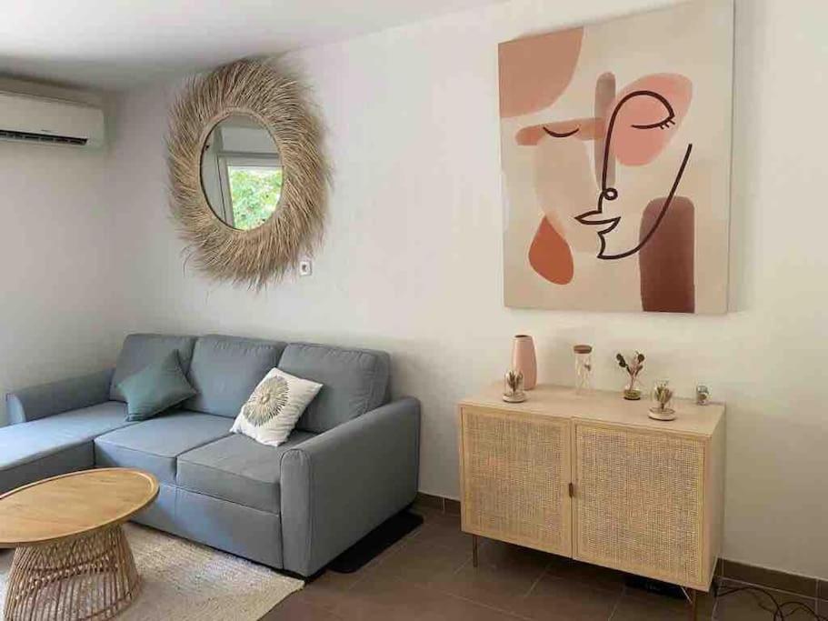 Tres Bel Appartement Contemporain Et Calme Fréjus Exterior foto